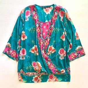 Tolani Top Womens Small Floral Pink Blue Crossover Boho 3/4 Sleeve V Neck Wrap